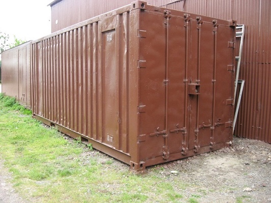 Picture of the storage container unit to let